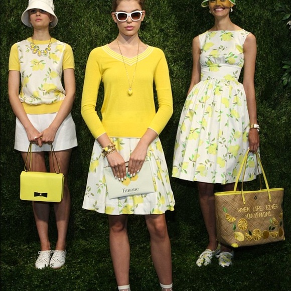 Kate Spade stud earrings - Picture 2 of 3